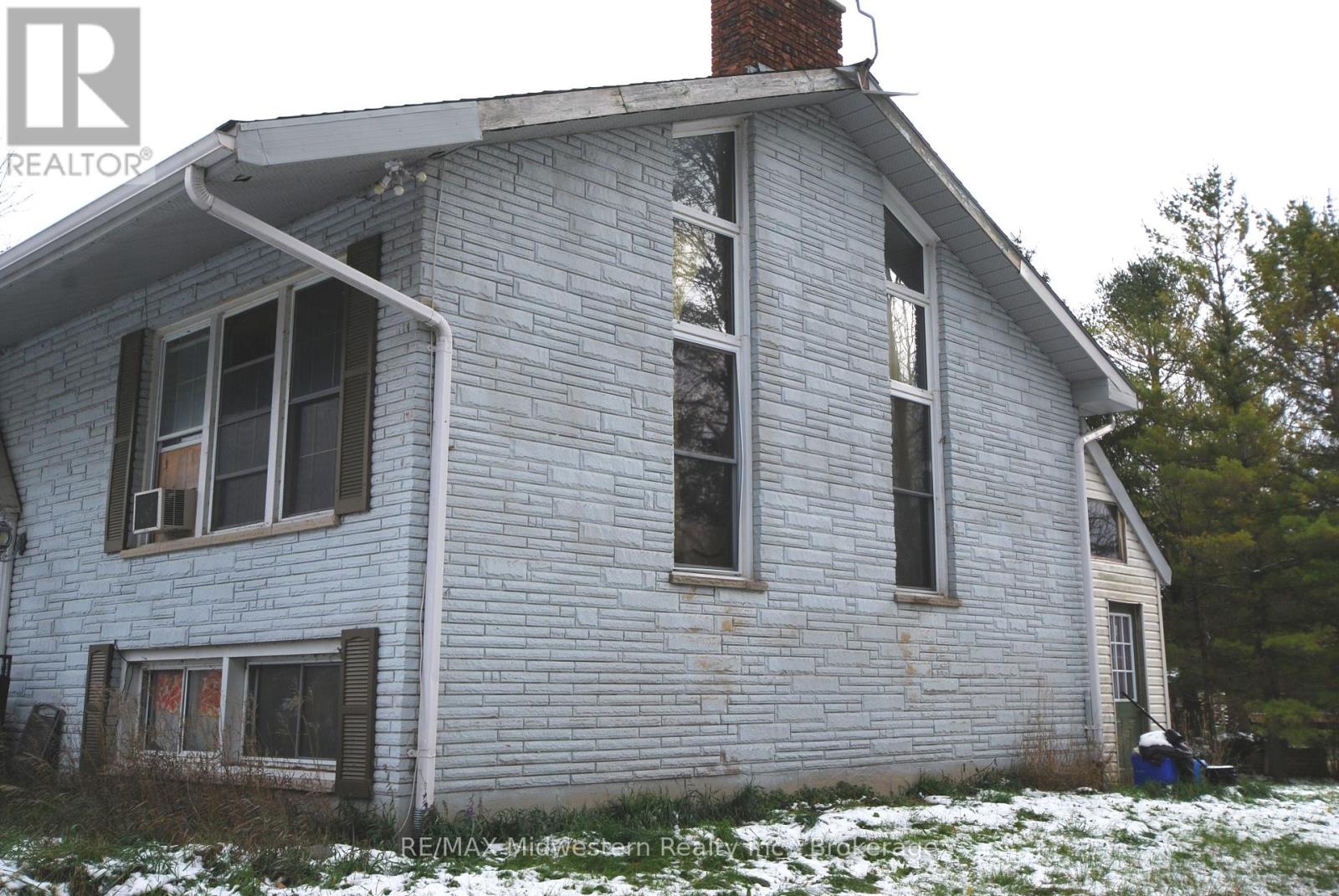 79 Elora Street N, Minto, Ontario  N0G 1M0 - Photo 3 - X12534232