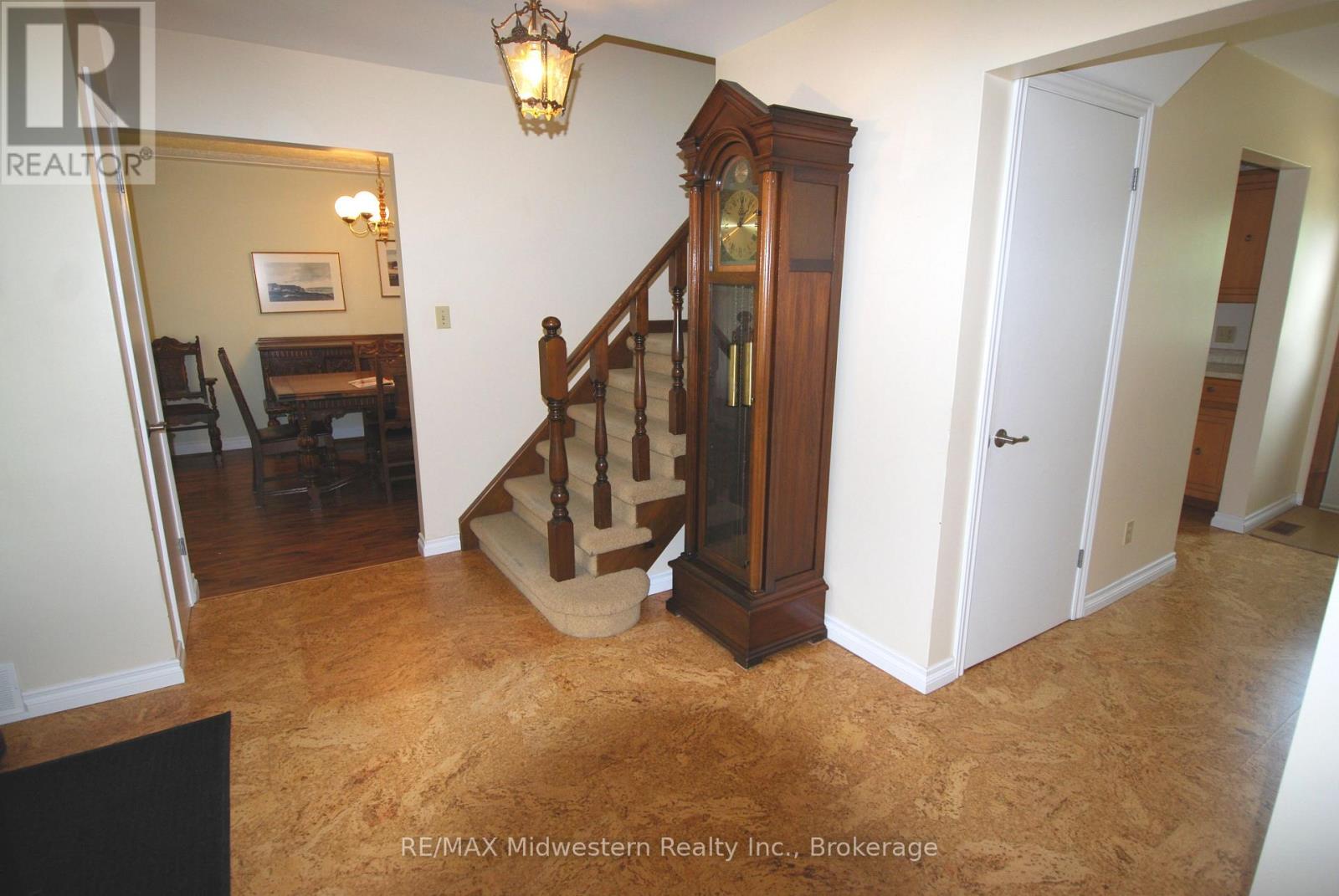 62 King Street N, Minto, Ontario  N0G 1Z0 - Photo 12 - X12317966