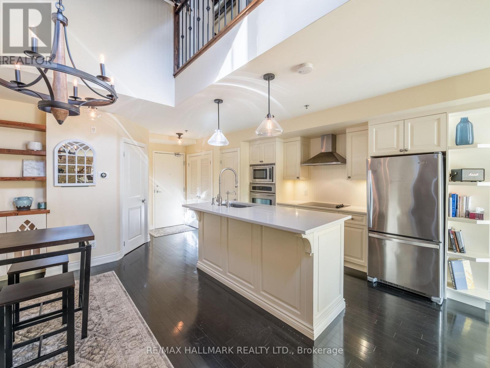 301 - 384 Sunnyside Avenue, Toronto (High Park-Swansea), Ontario  M6R 2S1 - Photo 12 - W12609240