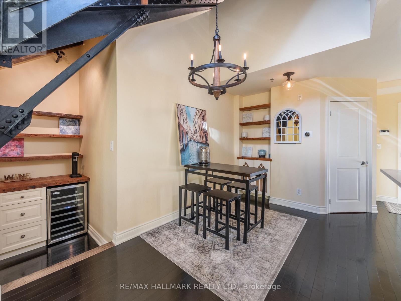 301 - 384 Sunnyside Avenue, Toronto (High Park-Swansea), Ontario  M6R 2S1 - Photo 15 - W12609240