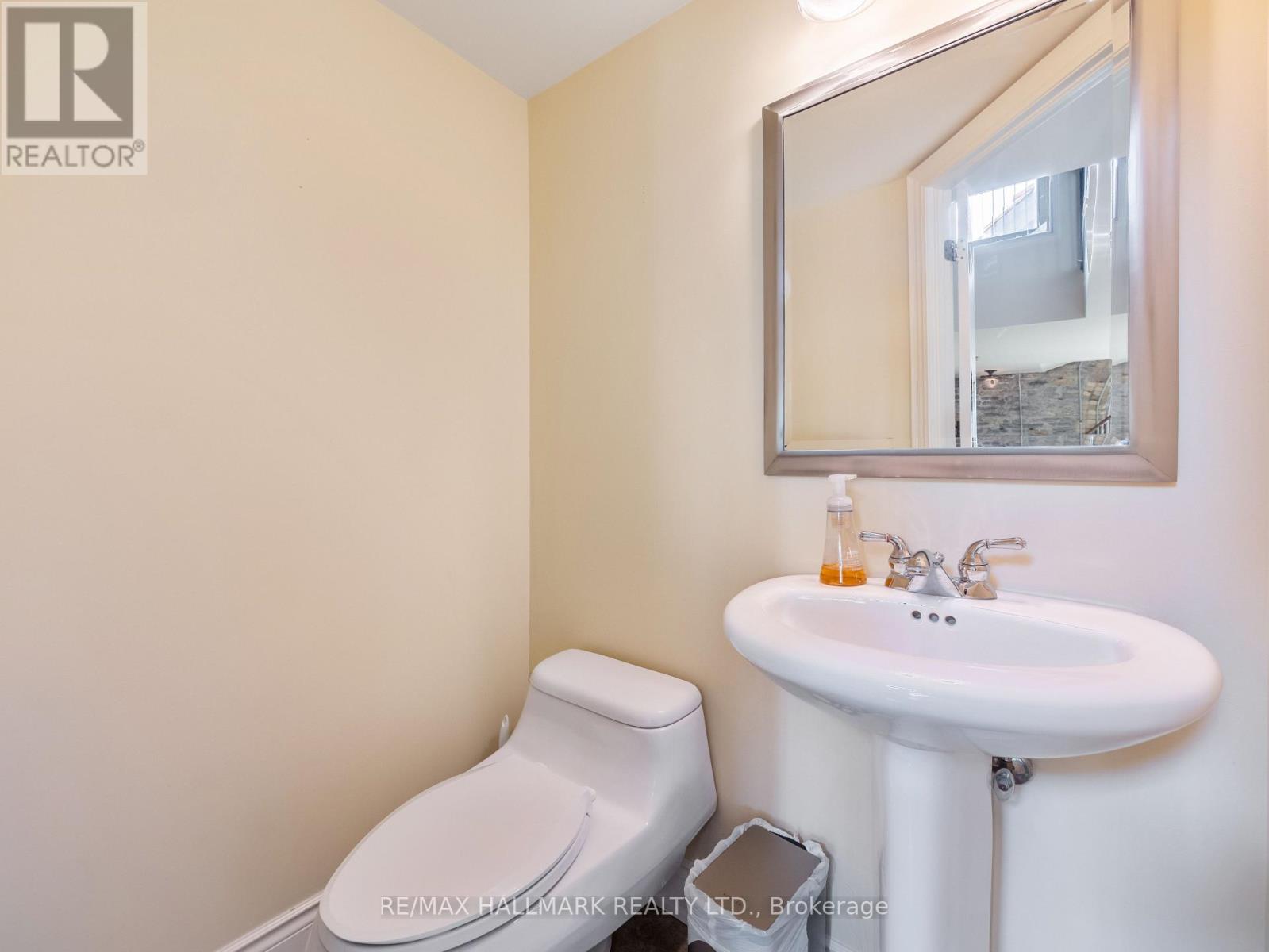 301 - 384 Sunnyside Avenue, Toronto (High Park-Swansea), Ontario  M6R 2S1 - Photo 35 - W12609240