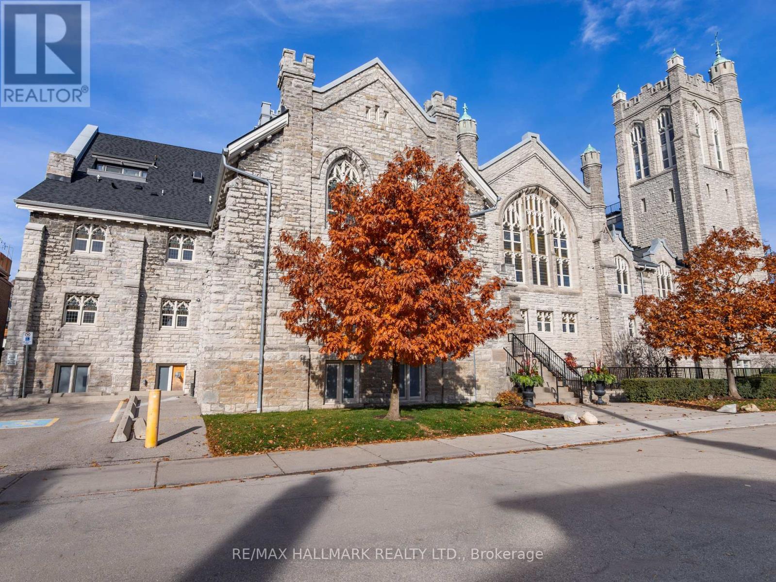 301 - 384 Sunnyside Avenue, Toronto (High Park-Swansea), Ontario  M6R 2S1 - Photo 4 - W12609240