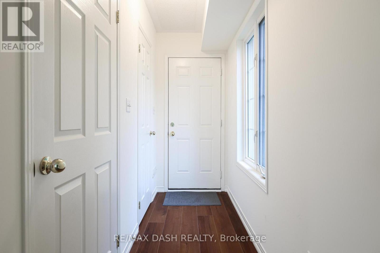 57 Ted Wray Circle, Toronto, Ontario  M3L 0G8 - Photo 11 - W12609250