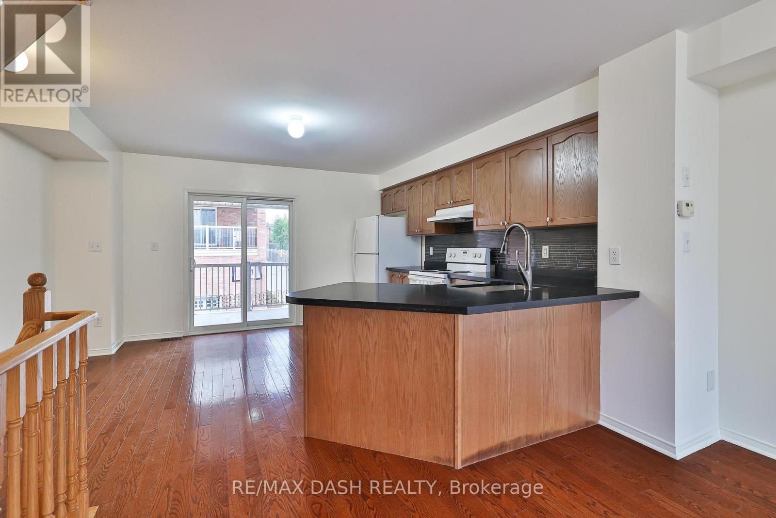 57 Ted Wray Circle, Toronto, Ontario  M3L 0G8 - Photo 22 - W12609250