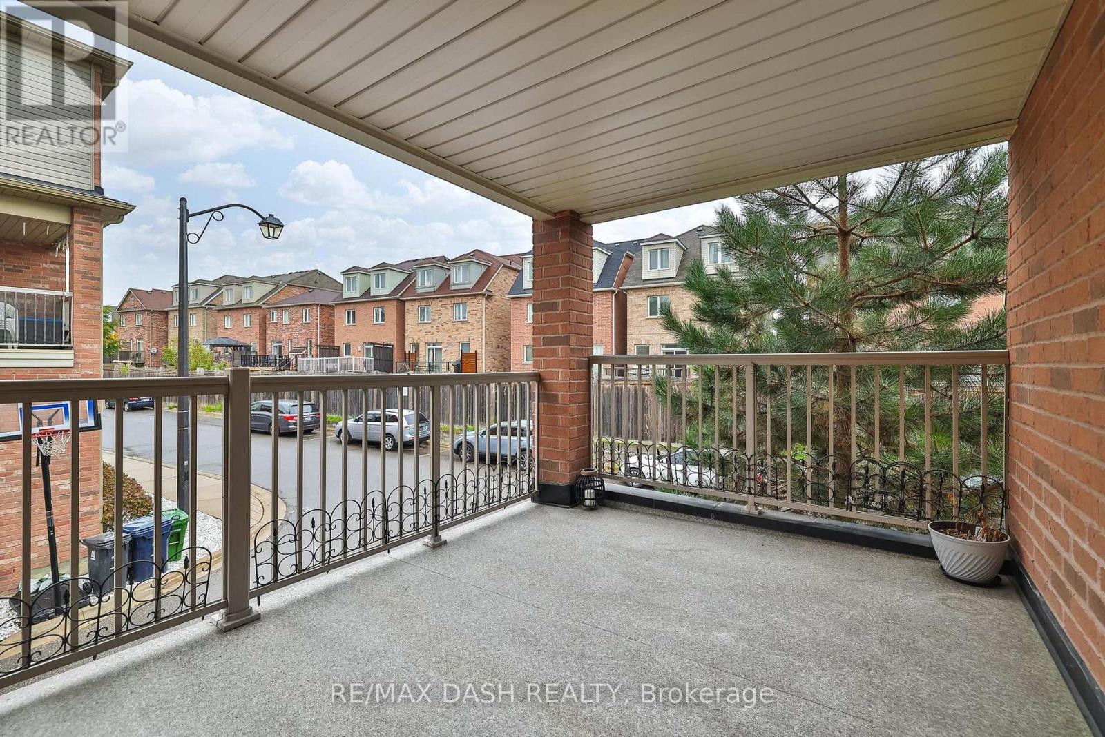 57 Ted Wray Circle, Toronto, Ontario  M3L 0G8 - Photo 41 - W12609250