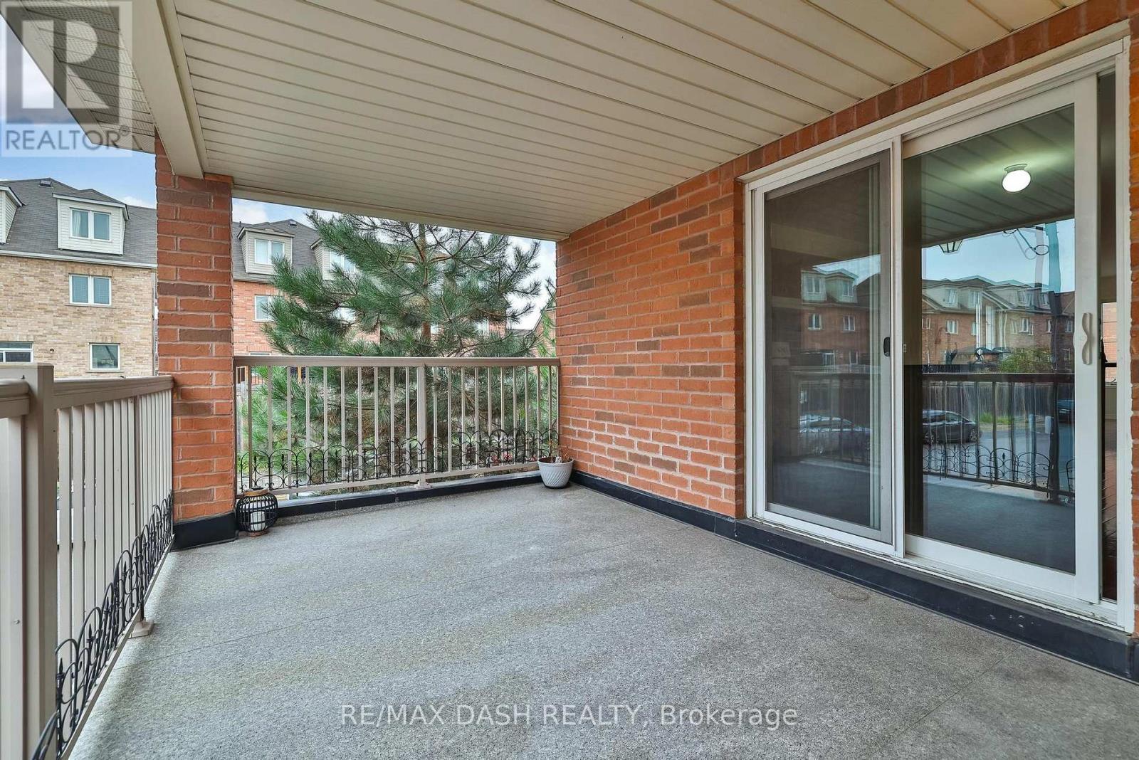 57 Ted Wray Circle, Toronto, Ontario  M3L 0G8 - Photo 42 - W12609250