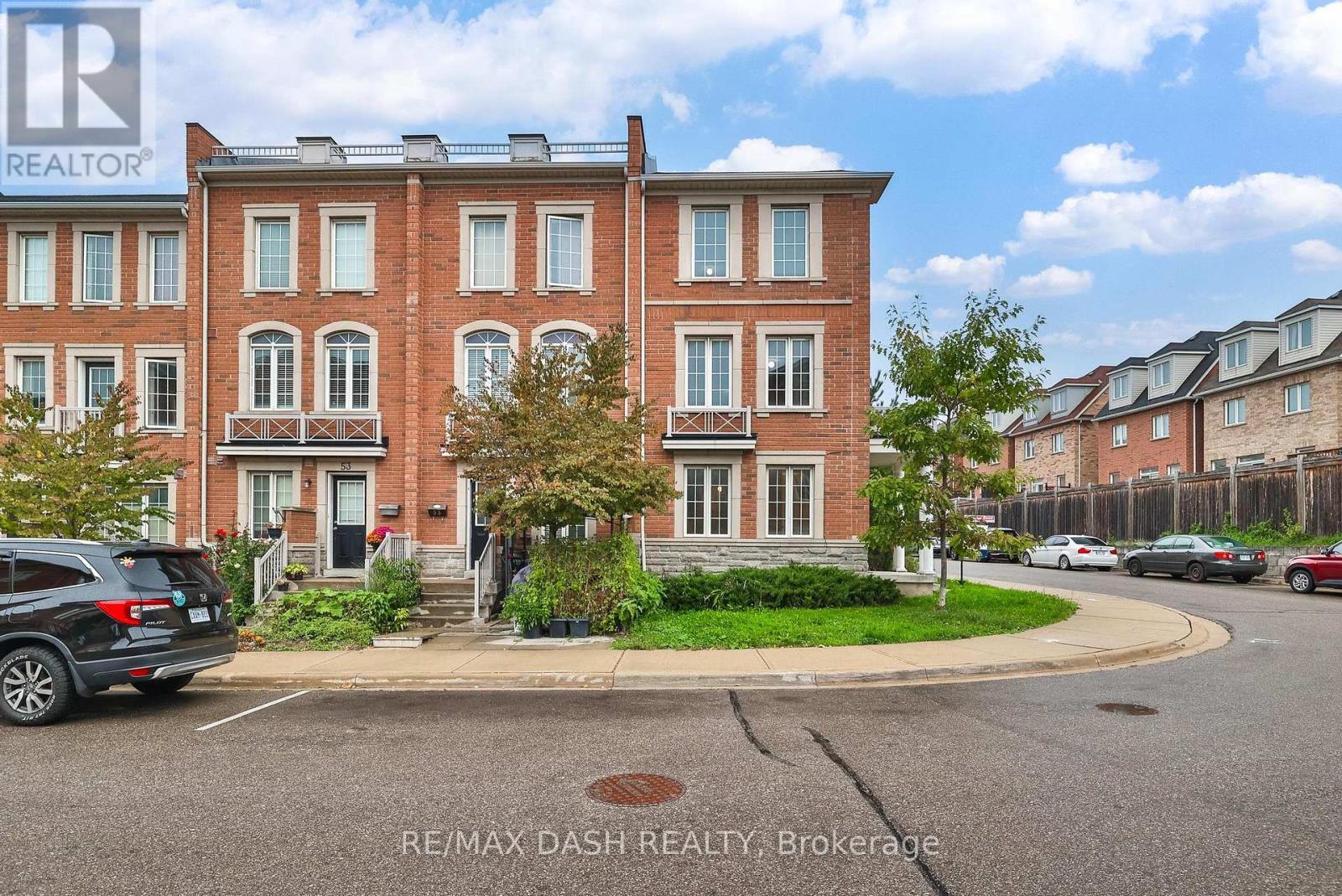 57 Ted Wray Circle, Toronto, Ontario  M3L 0G8 - Photo 5 - W12609250