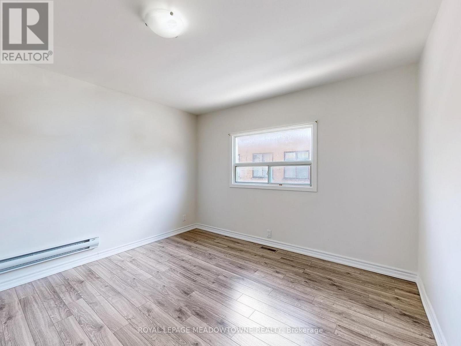 1 - 12 Wesleyan Street, Halton Hills, Ontario  L7G 2E1 - Photo 12 - W12609254