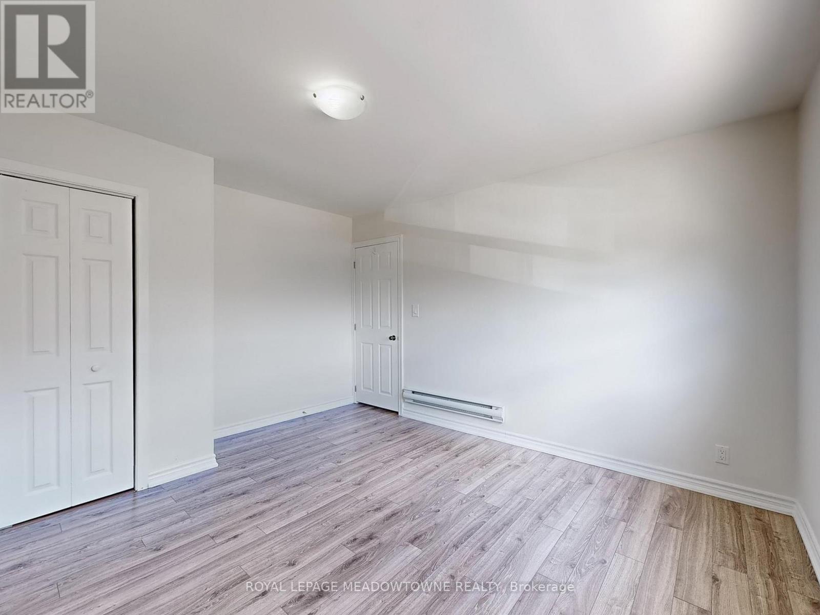 1 - 12 Wesleyan Street, Halton Hills, Ontario  L7G 2E1 - Photo 14 - W12609254