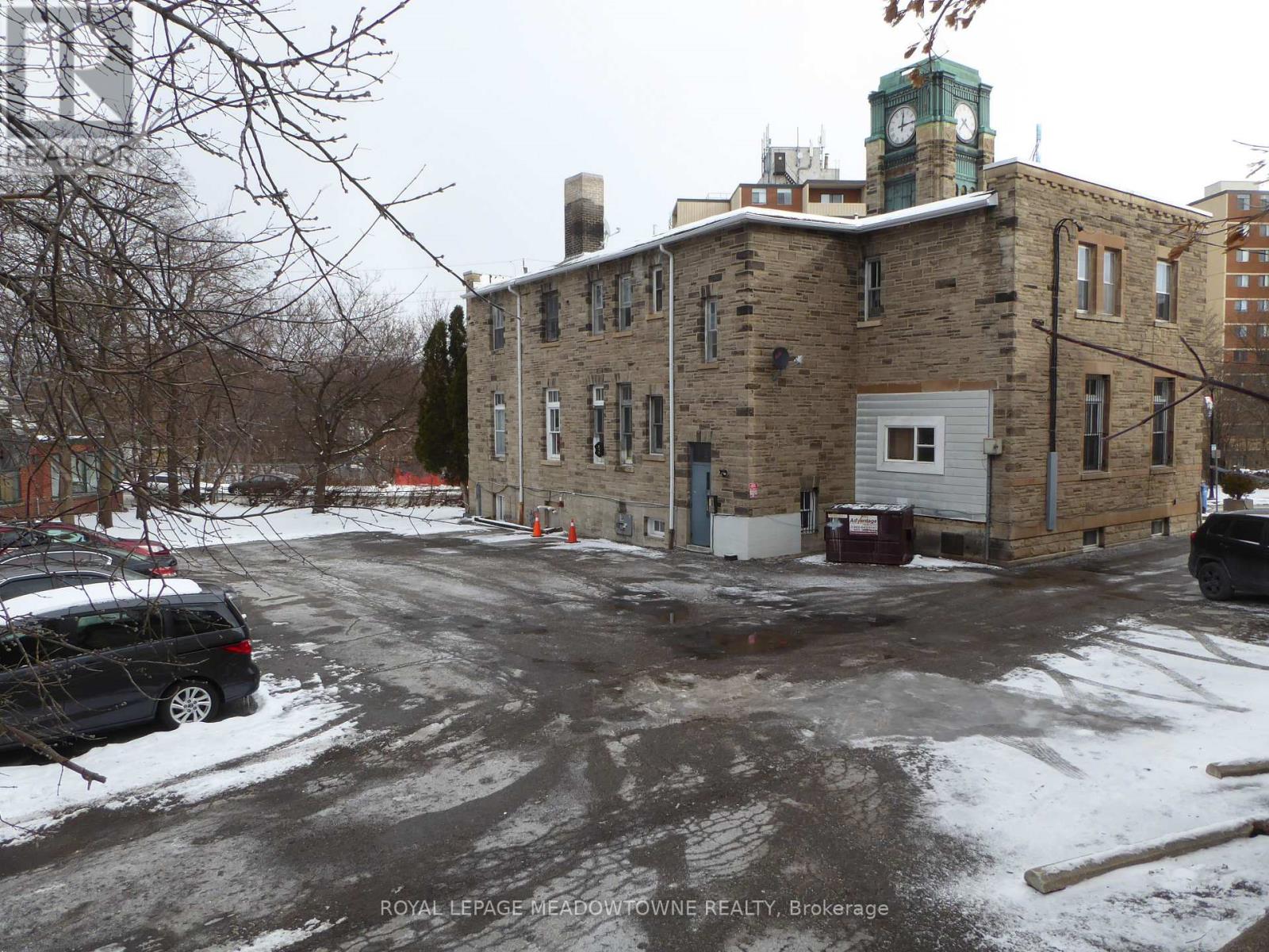 10 - 70 Mill Street, Halton Hills, Ontario  L7G 2C9 - Photo 4 - W12609318