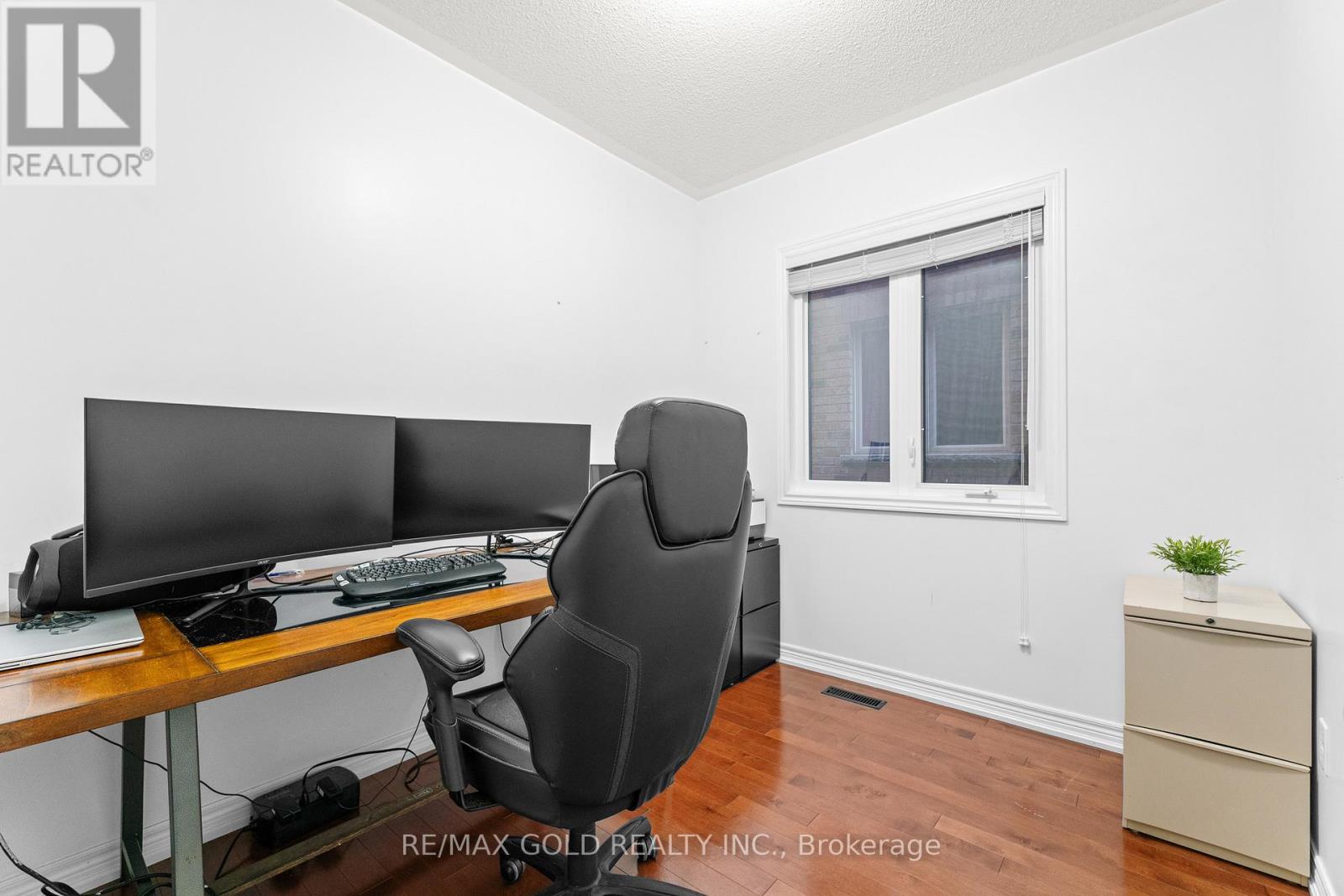 7 Gardenbrooke Trail, Brampton, Ontario  L6P 3L1 - Photo 18 - W12609336