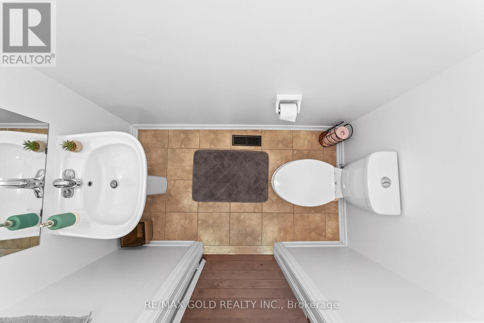 7 Gardenbrooke Trail, Brampton, Ontario  L6P 3L1 - Photo 19 - W12609336