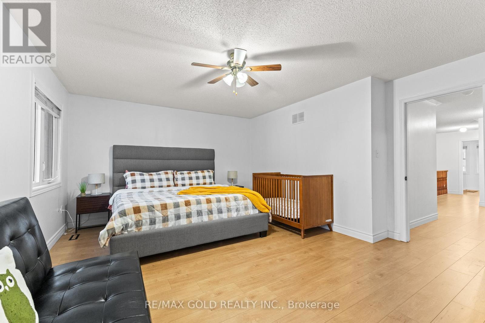 7 Gardenbrooke Trail, Brampton, Ontario  L6P 3L1 - Photo 23 - W12609336