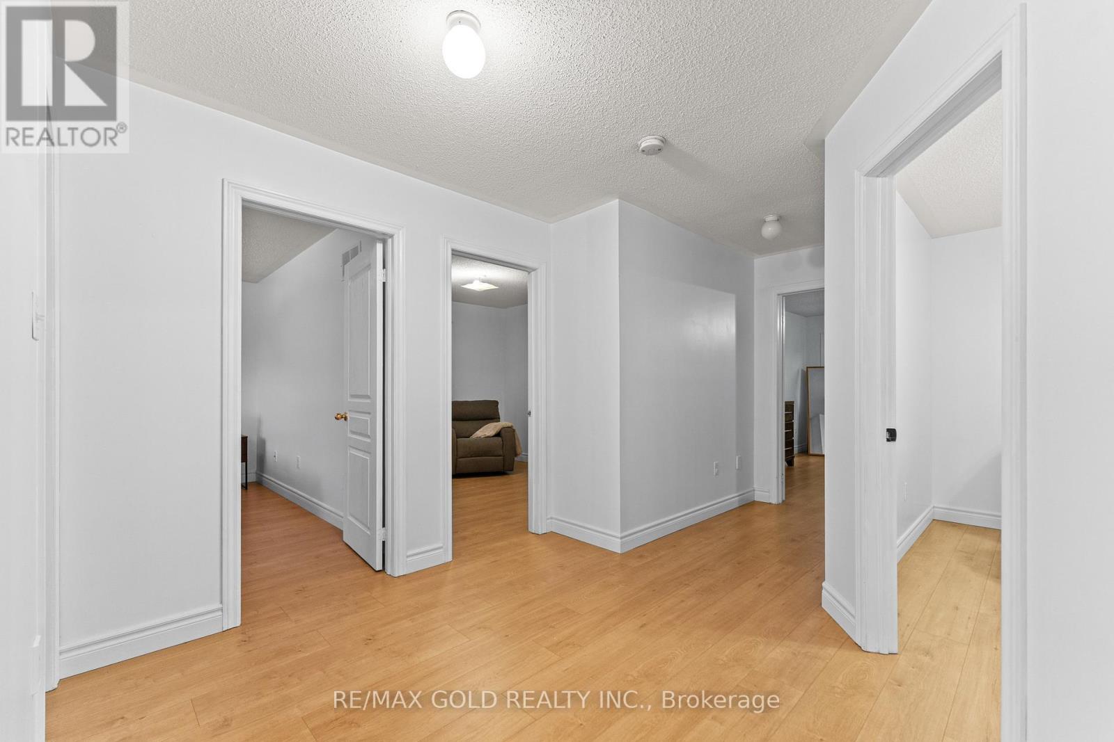 7 Gardenbrooke Trail, Brampton, Ontario  L6P 3L1 - Photo 26 - W12609336