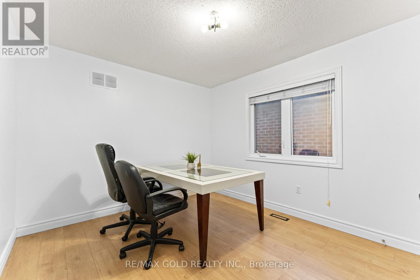 7 Gardenbrooke Trail, Brampton, Ontario  L6P 3L1 - Photo 27 - W12609336