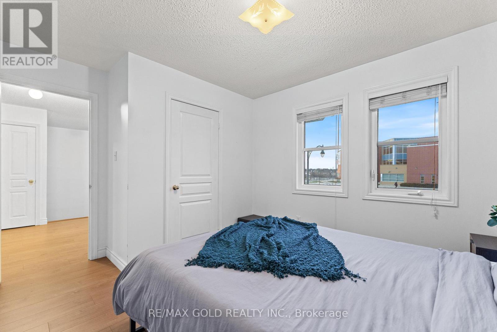 7 Gardenbrooke Trail, Brampton, Ontario  L6P 3L1 - Photo 30 - W12609336