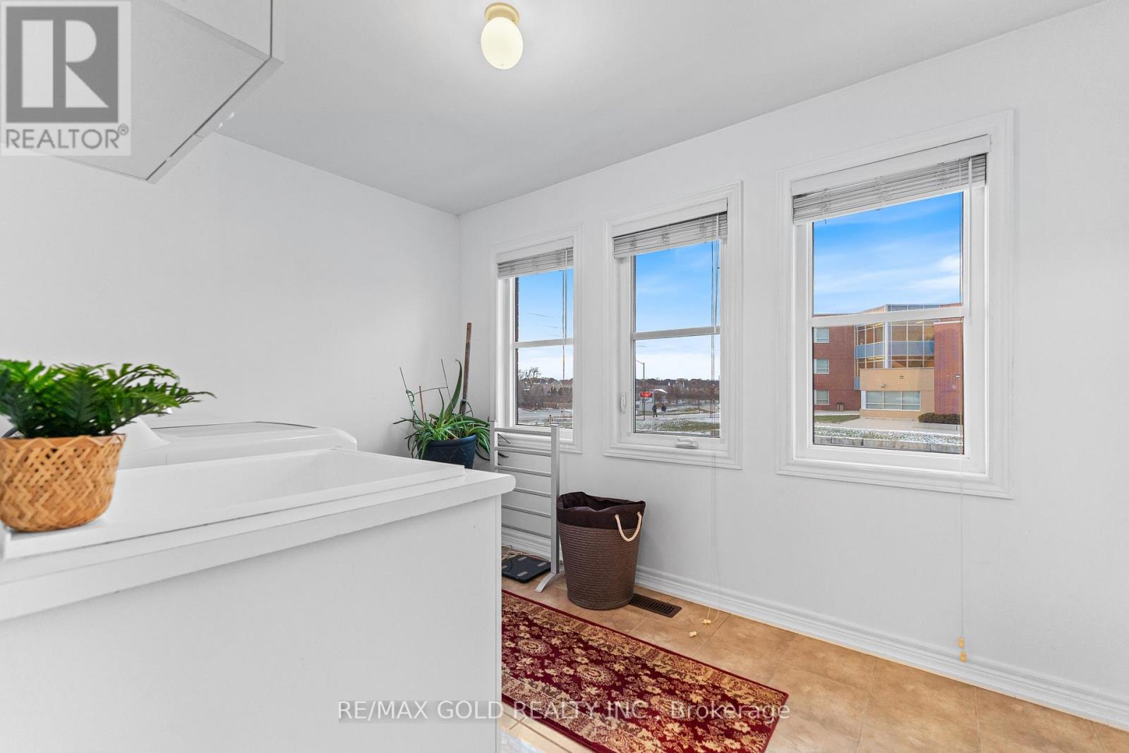 7 Gardenbrooke Trail, Brampton, Ontario  L6P 3L1 - Photo 35 - W12609336