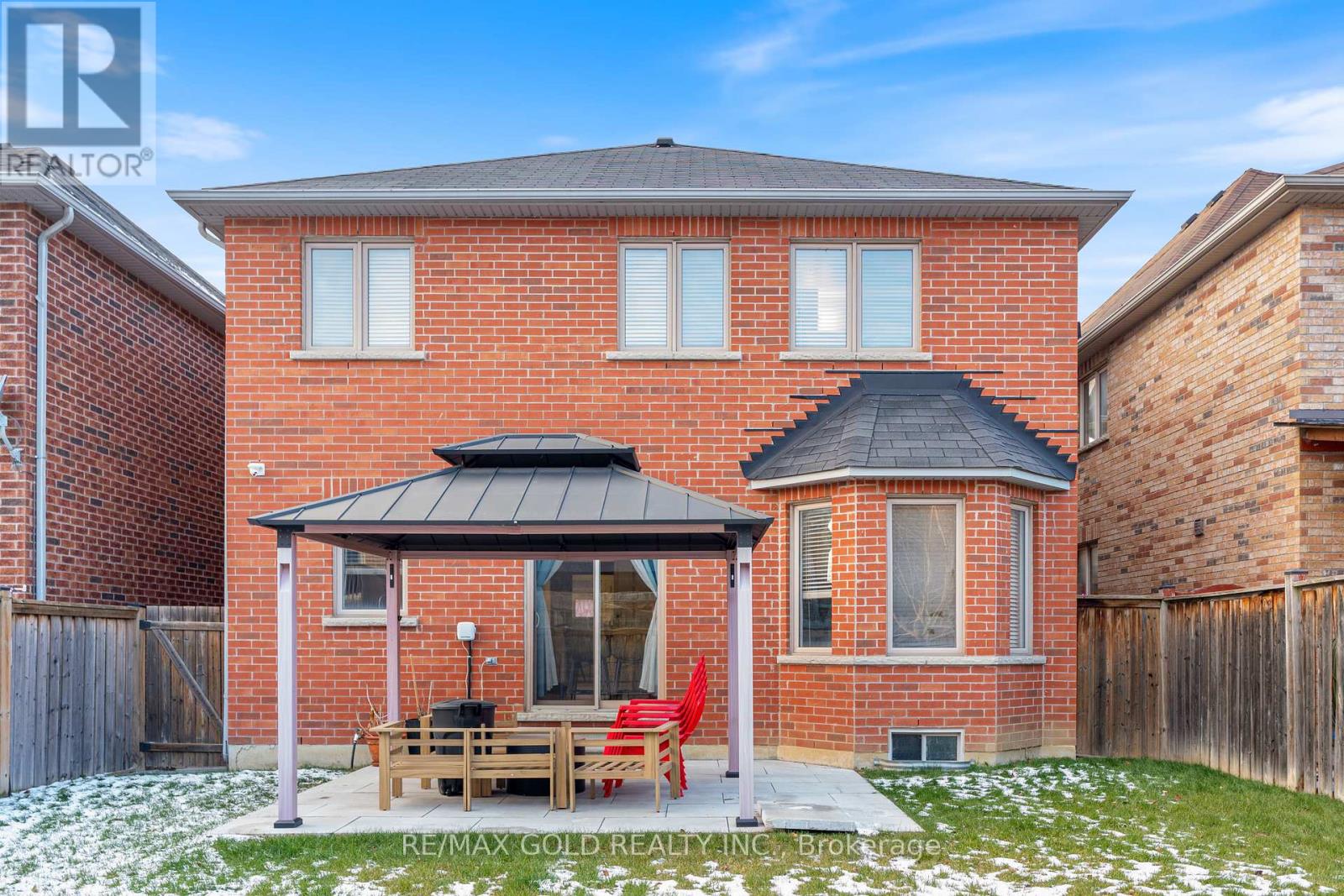 7 Gardenbrooke Trail, Brampton, Ontario  L6P 3L1 - Photo 38 - W12609336