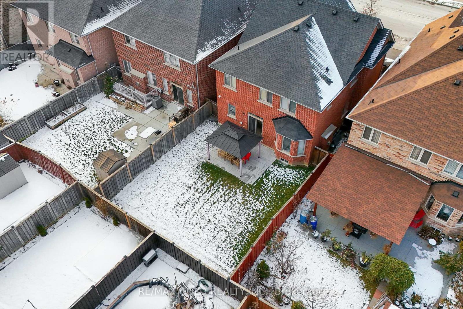 7 Gardenbrooke Trail, Brampton, Ontario  L6P 3L1 - Photo 41 - W12609336