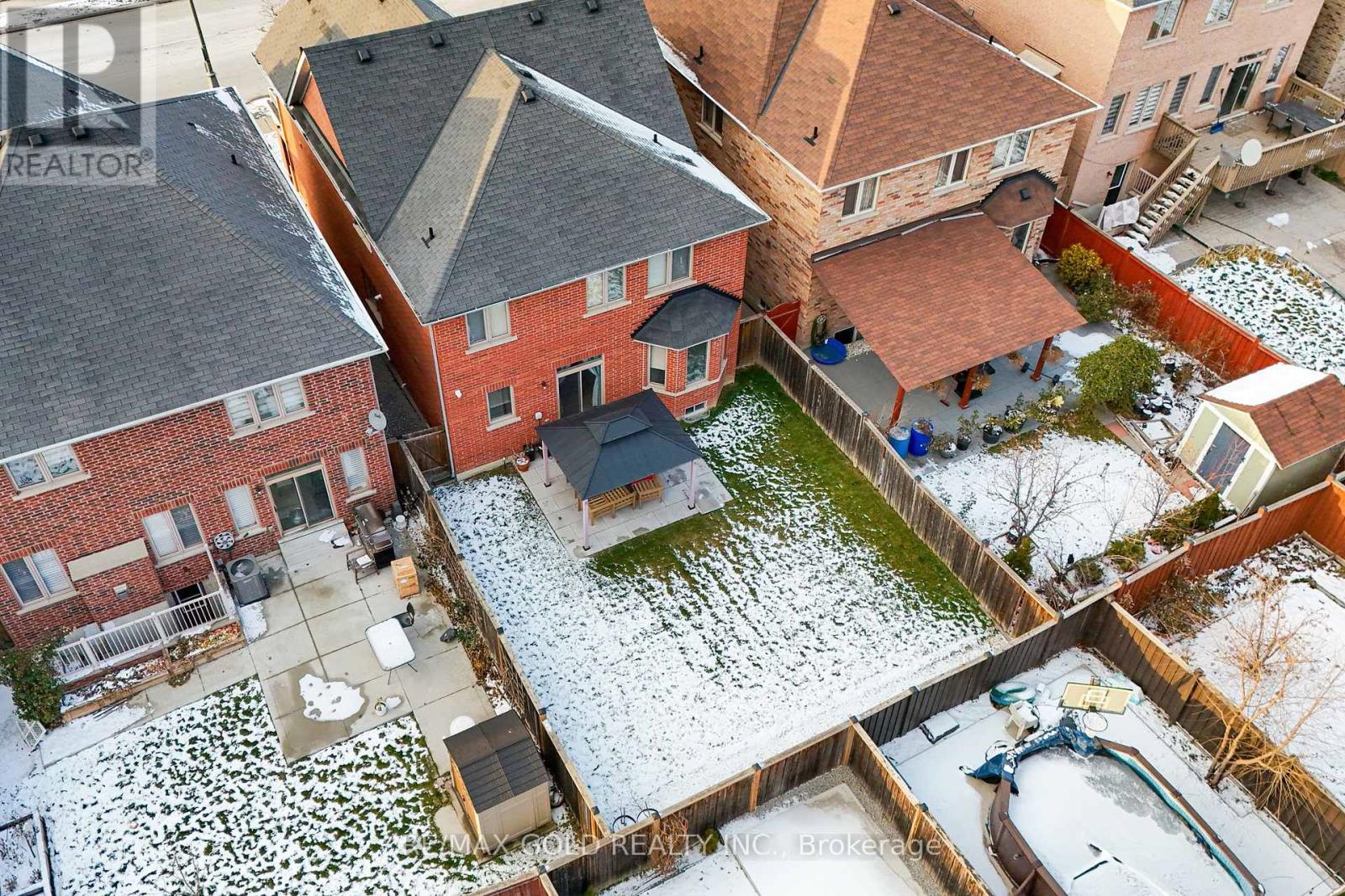 7 Gardenbrooke Trail, Brampton, Ontario  L6P 3L1 - Photo 42 - W12609336