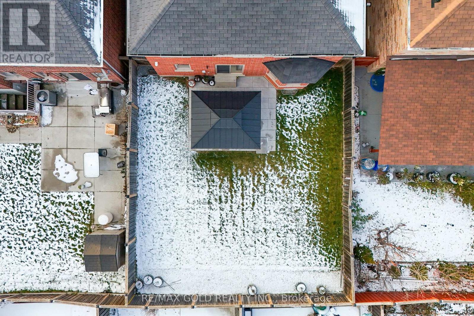 7 Gardenbrooke Trail, Brampton, Ontario  L6P 3L1 - Photo 43 - W12609336