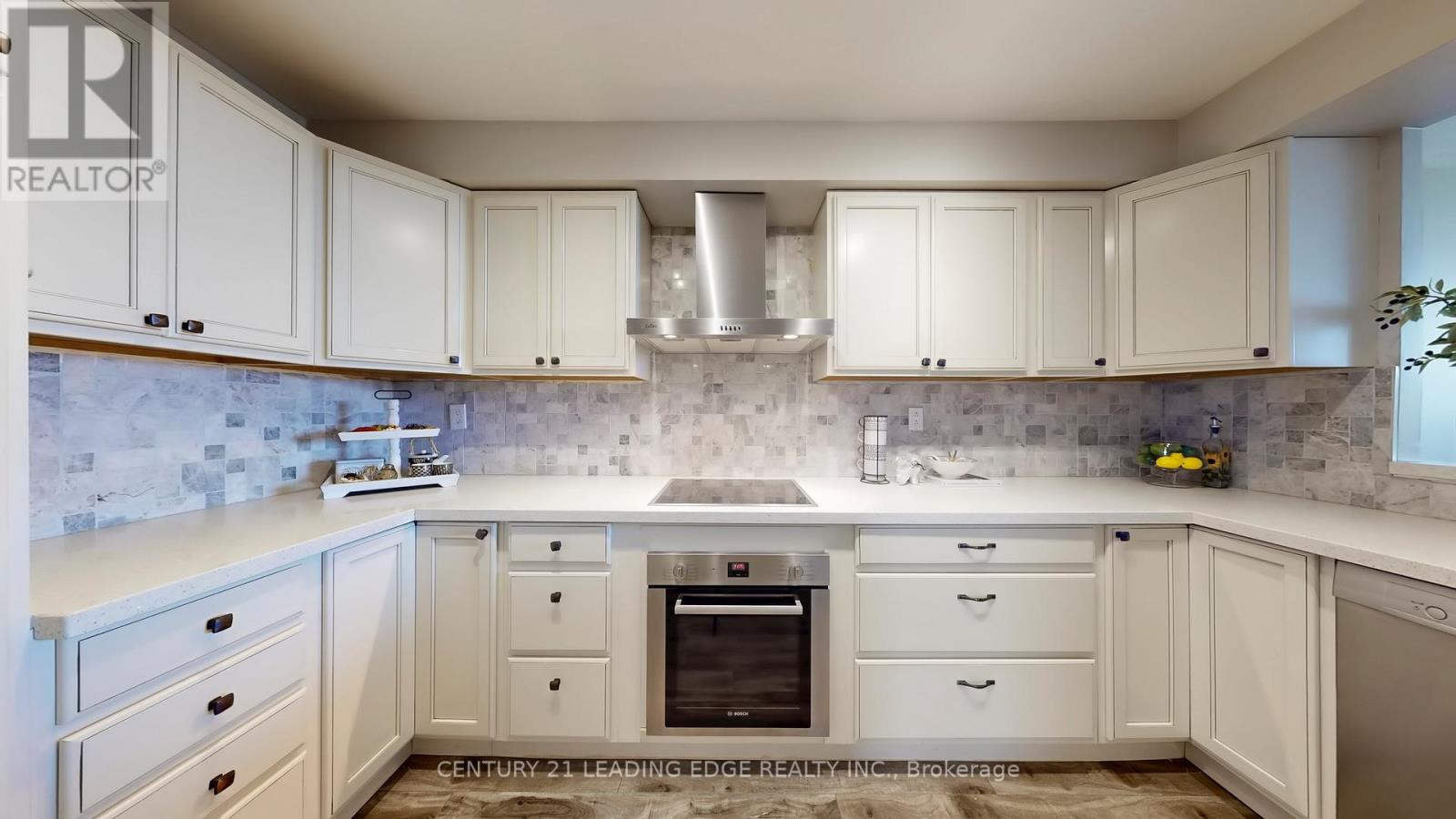 1611 - 3845 Lake Shore Boulevard W, Toronto (Long Branch), Ontario  M8W 4Y3 - Photo 15 - W12609352