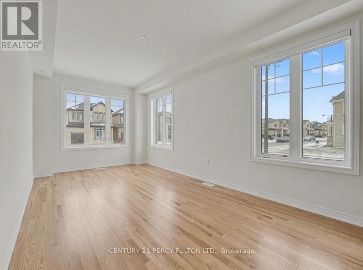 396 Kennedy Circle W, Milton (Cb Cobban), Ontario  L9E 2C6 - Photo 5 - W12609358