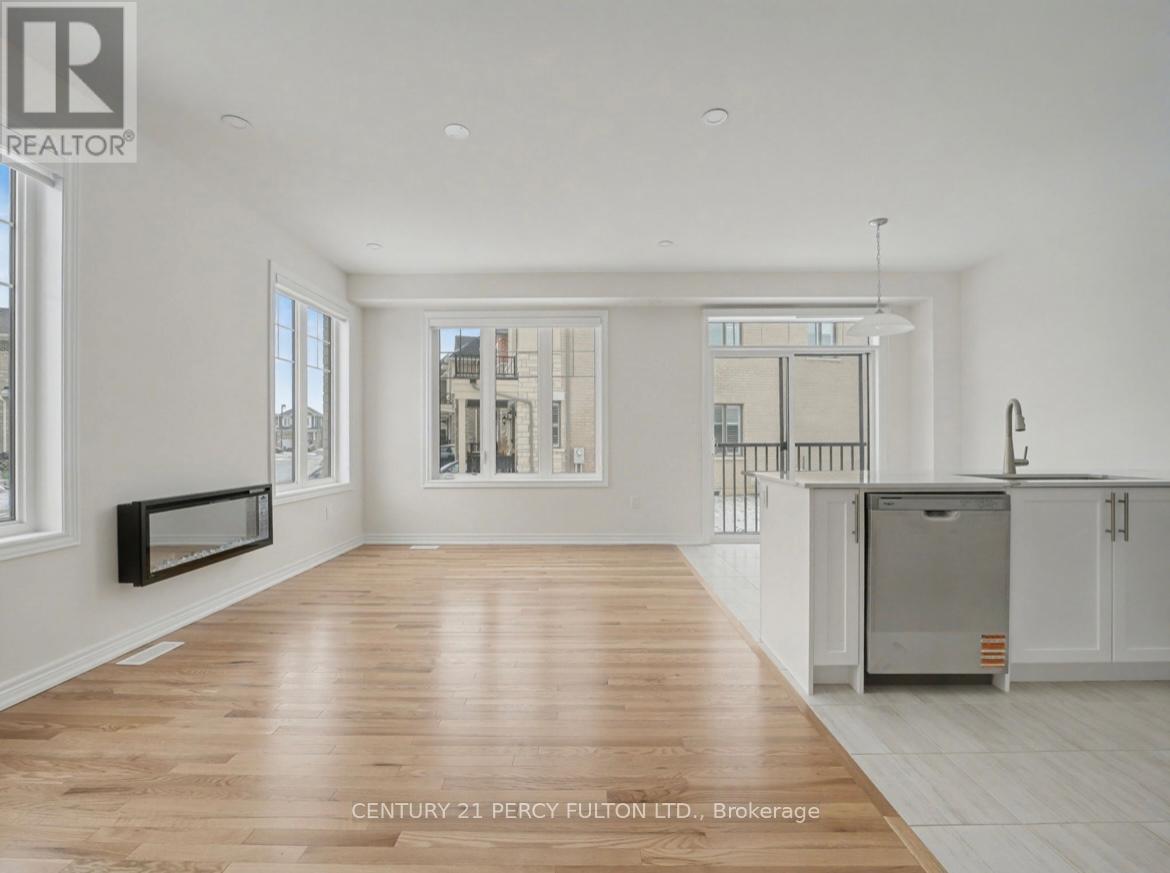 396 Kennedy Circle W, Milton (Cb Cobban), Ontario  L9E 2C6 - Photo 6 - W12609358