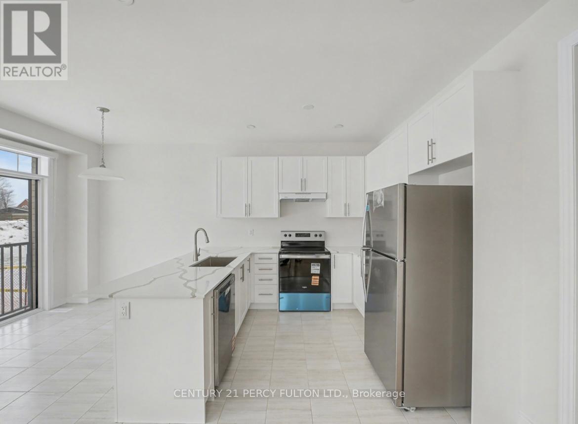 396 Kennedy Circle W, Milton (Cb Cobban), Ontario  L9E 2C6 - Photo 8 - W12609358