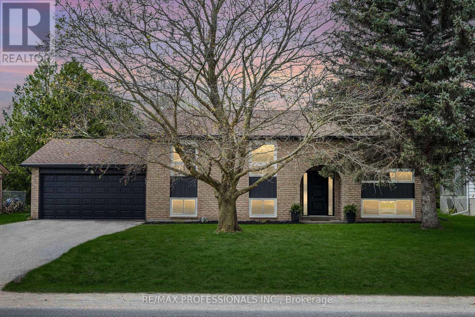 16 WALES AVENUE N, Adjala-Tosorontio, Ontario