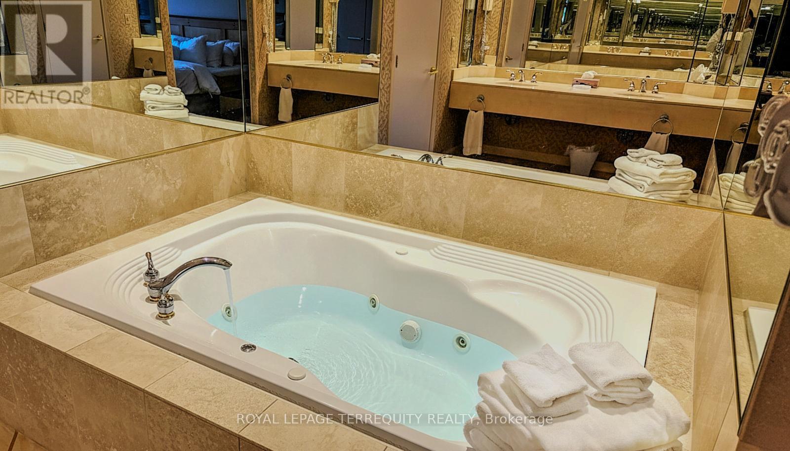 2328 - 90 Highland Drive, Oro-Medonte (Horseshoe Valley), Ontario  L0L 2L0 - Photo 15 - S12609068