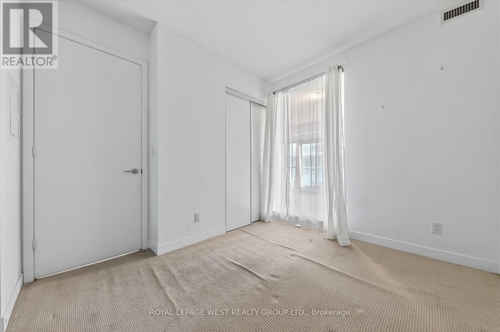 2431 - 165 Legion Road N, Toronto, Ontario  M8Y 0B3 - Photo 16 - W12598714
