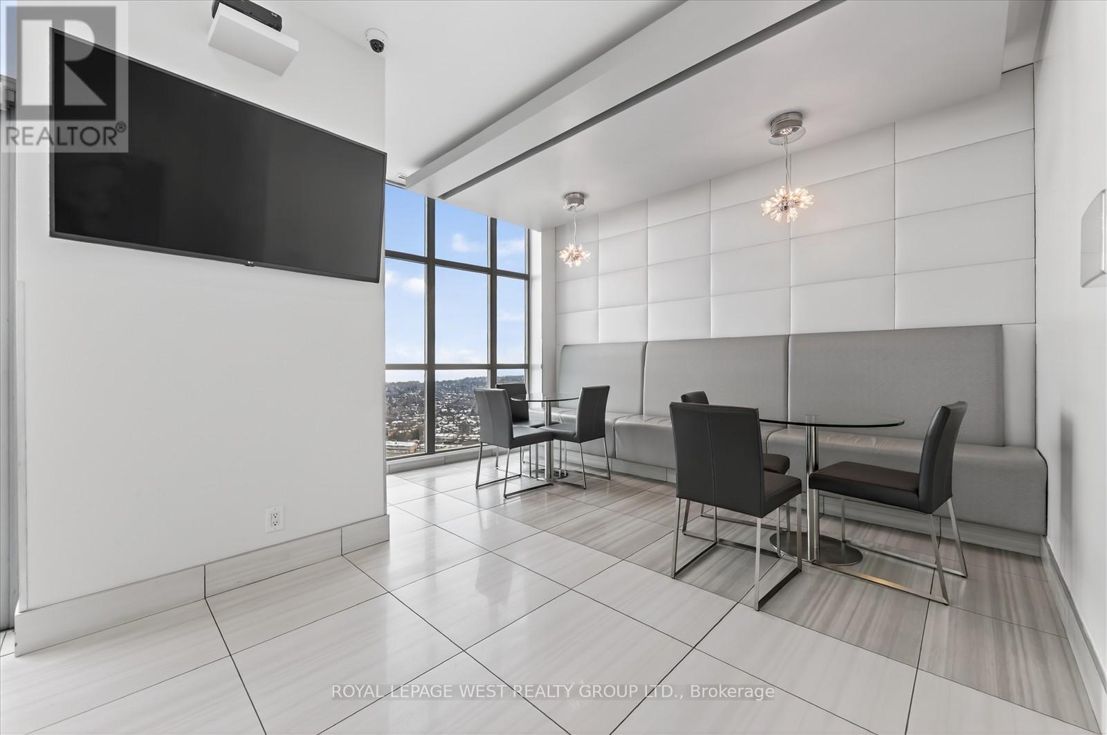 2431 - 165 Legion Road N, Toronto, Ontario  M8Y 0B3 - Photo 26 - W12598714