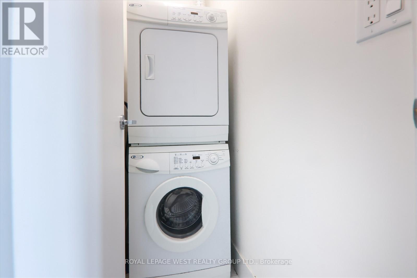 2431 - 165 Legion Road N, Toronto, Ontario  M8Y 0B3 - Photo 19 - W12598714