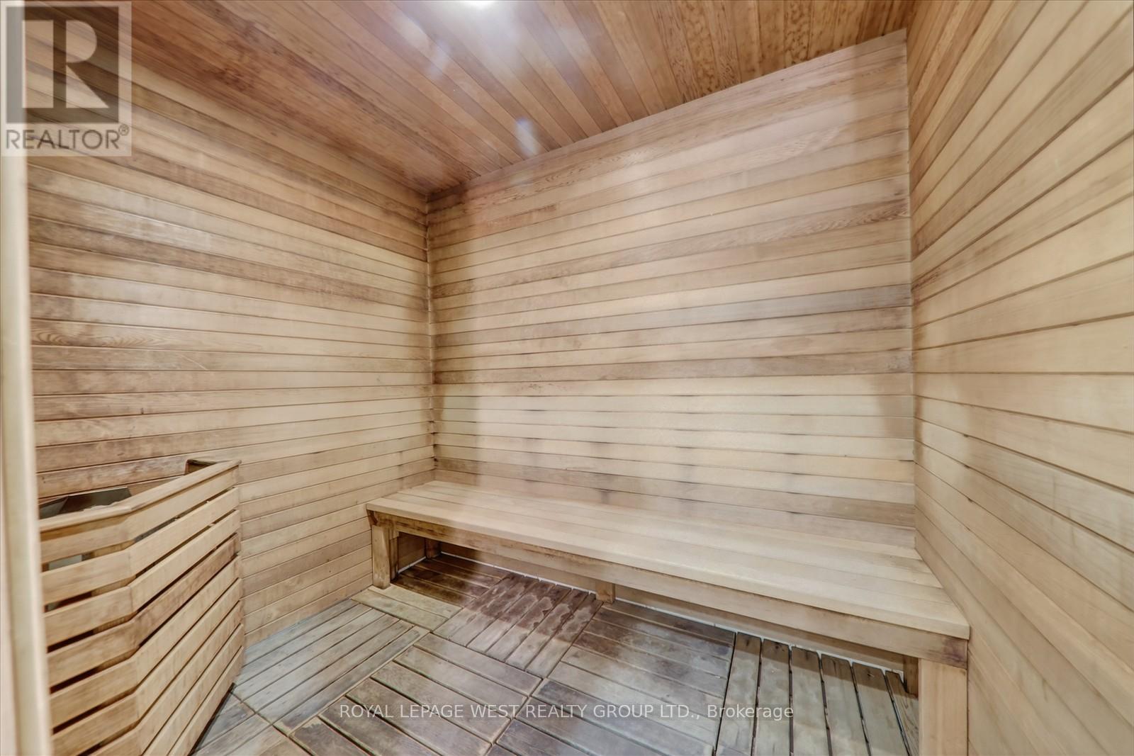 2431 - 165 Legion Road N, Toronto, Ontario  M8Y 0B3 - Photo 38 - W12598714