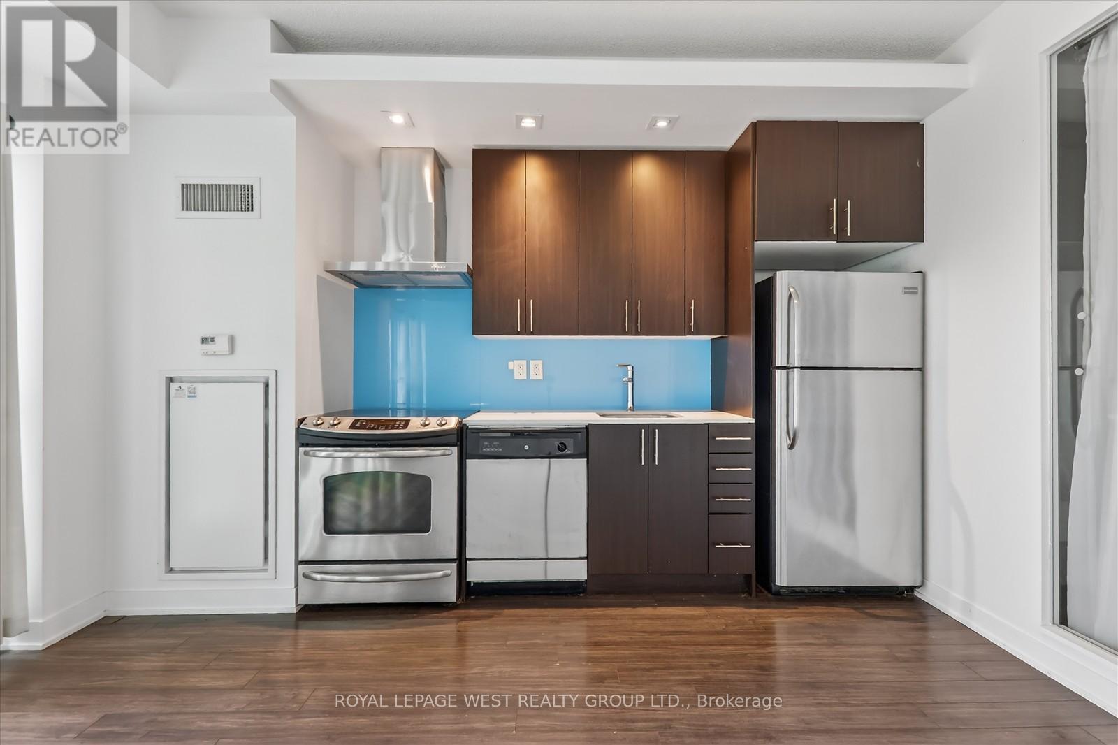 2431 - 165 Legion Road N, Toronto, Ontario  M8Y 0B3 - Photo 14 - W12598714