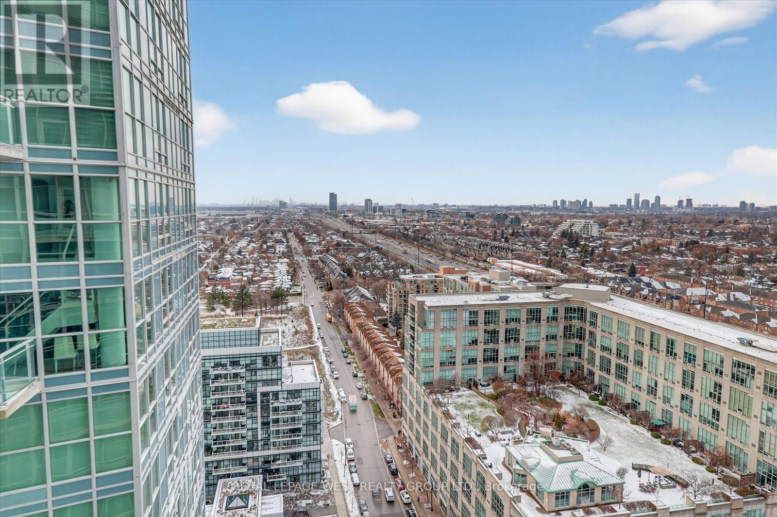 2431 - 165 Legion Road N, Toronto, Ontario  M8Y 0B3 - Photo 21 - W12598714