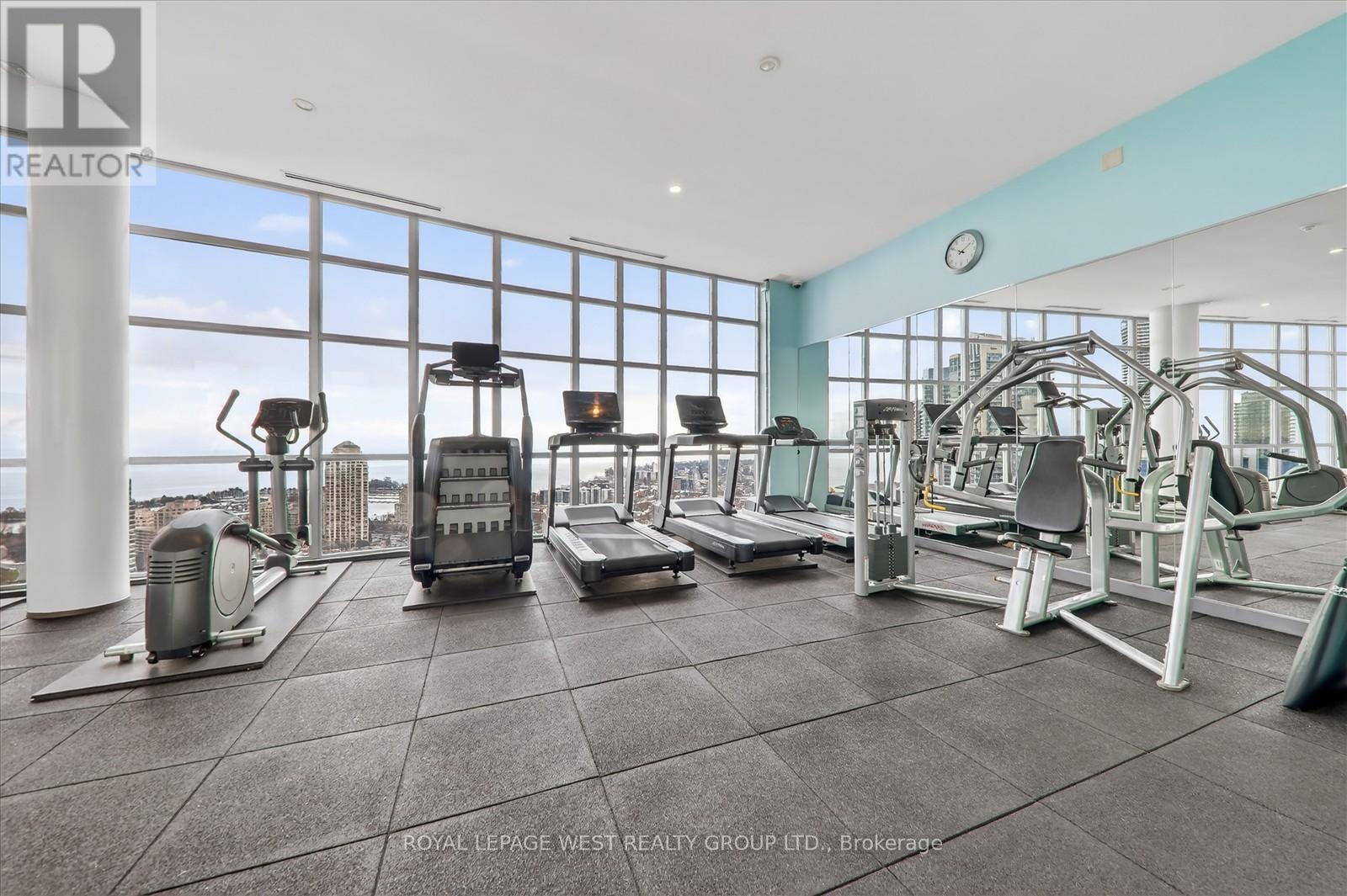 2431 - 165 Legion Road N, Toronto, Ontario  M8Y 0B3 - Photo 31 - W12598714