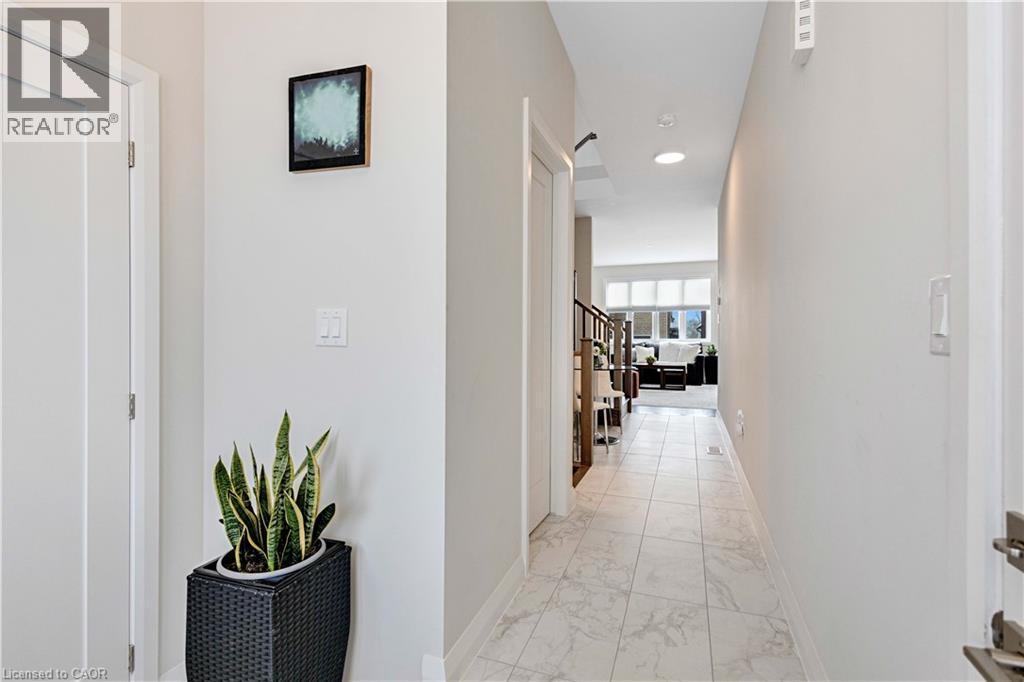 5 Cherry Blossom Heights, Hamilton, Ontario  L9B 0E9 - Photo 7 - 40792861