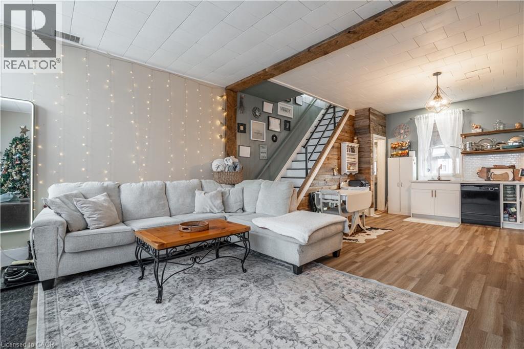 18 KING Street Unit# A&B, Cayuga, Ontario