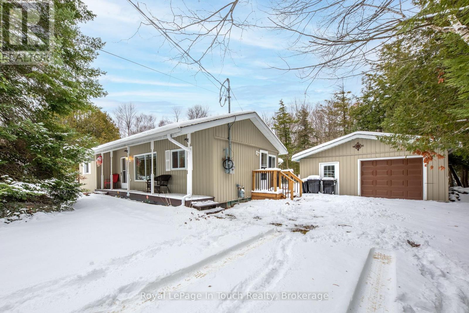 2198 CHAMPLAIN ROAD, Tiny, Ontario