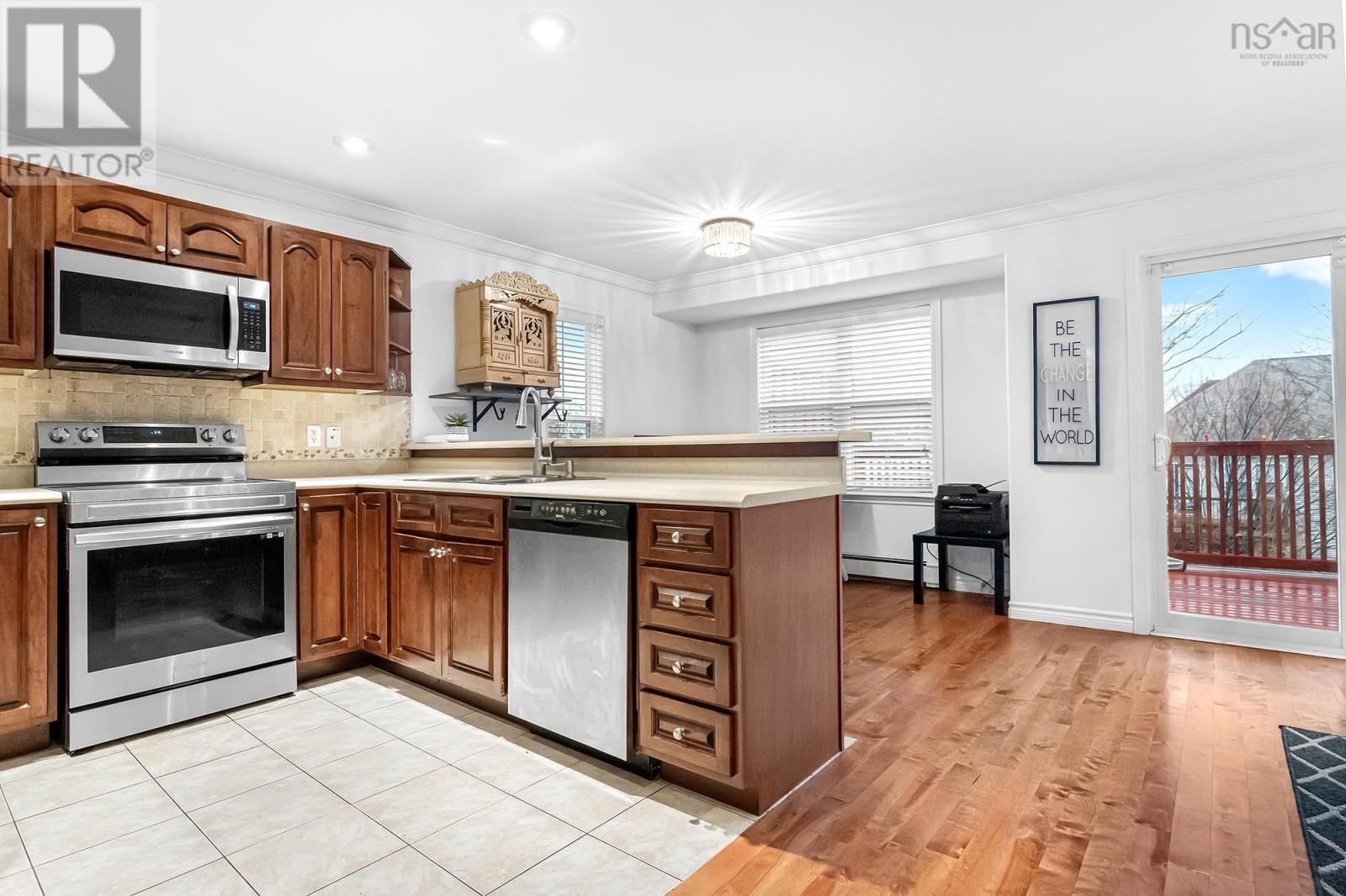 18 Outrigger Crescent, Halifax, Nova Scotia  B3M 4V8 - Photo 13 - 202529080