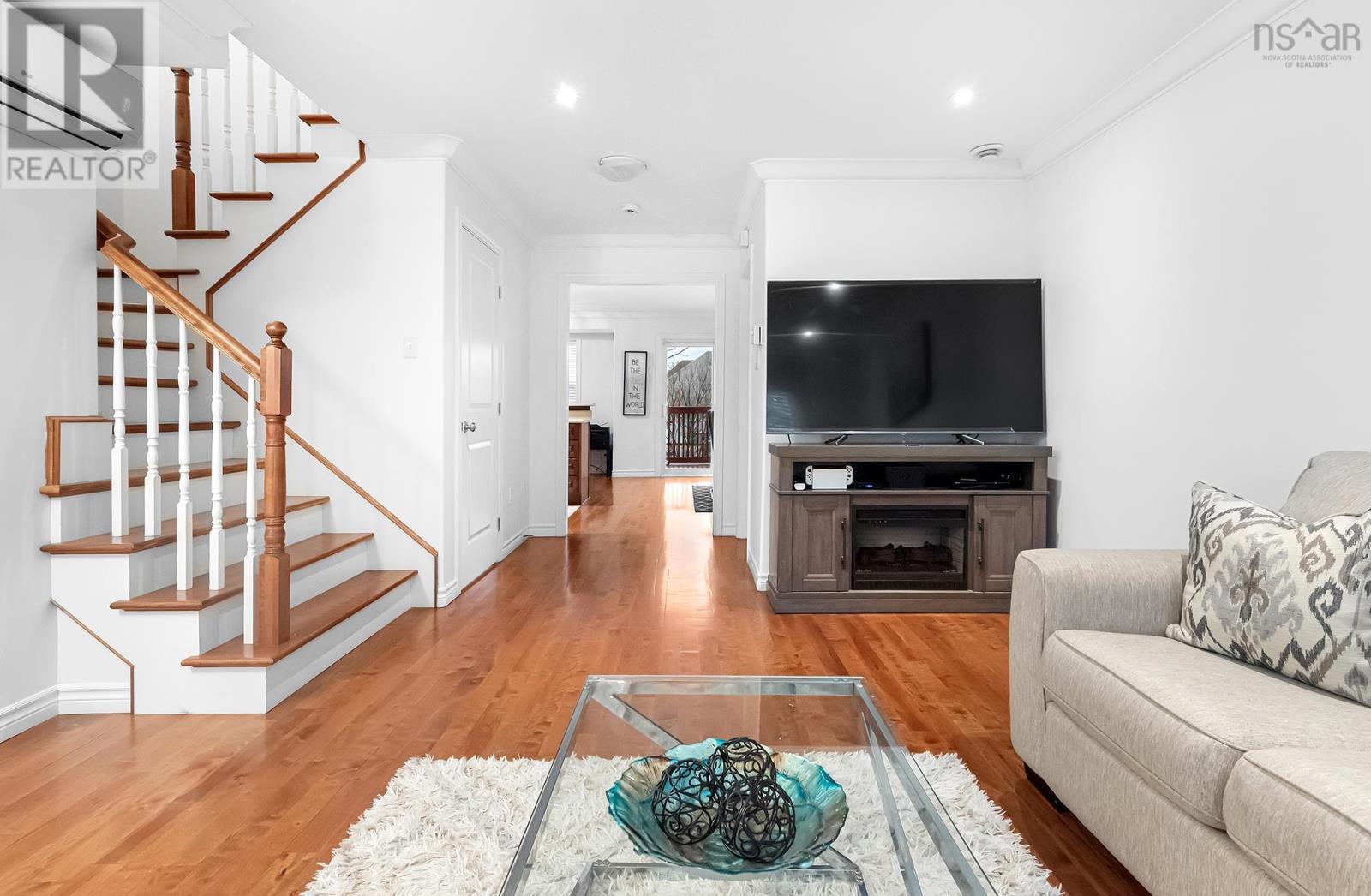 18 Outrigger Crescent, Halifax, Nova Scotia  B3M 4V8 - Photo 5 - 202529080