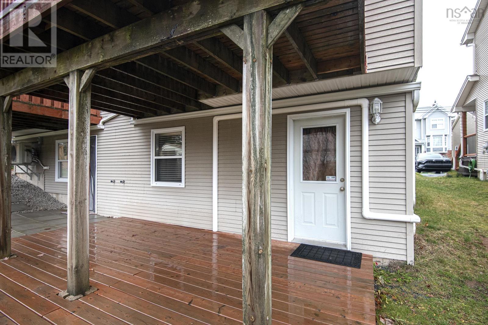18 Outrigger Crescent, Halifax, Nova Scotia  B3M 4V8 - Photo 35 - 202529080