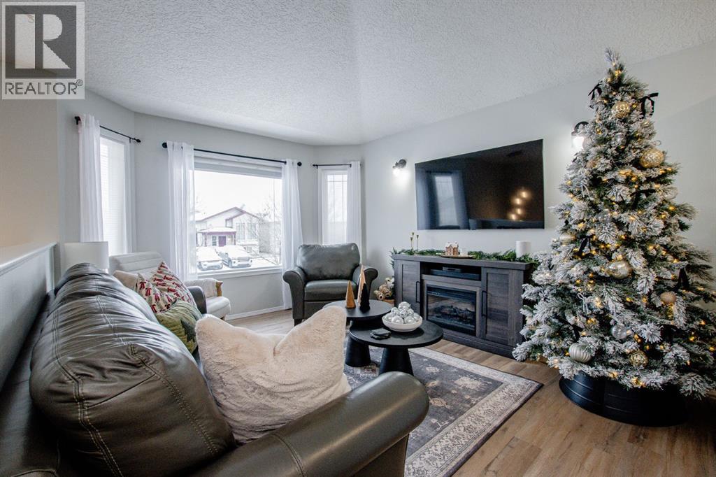 8825 65 Avenue, Grande Prairie, Alberta T8W 2X5 - Photo 3 - A2273412