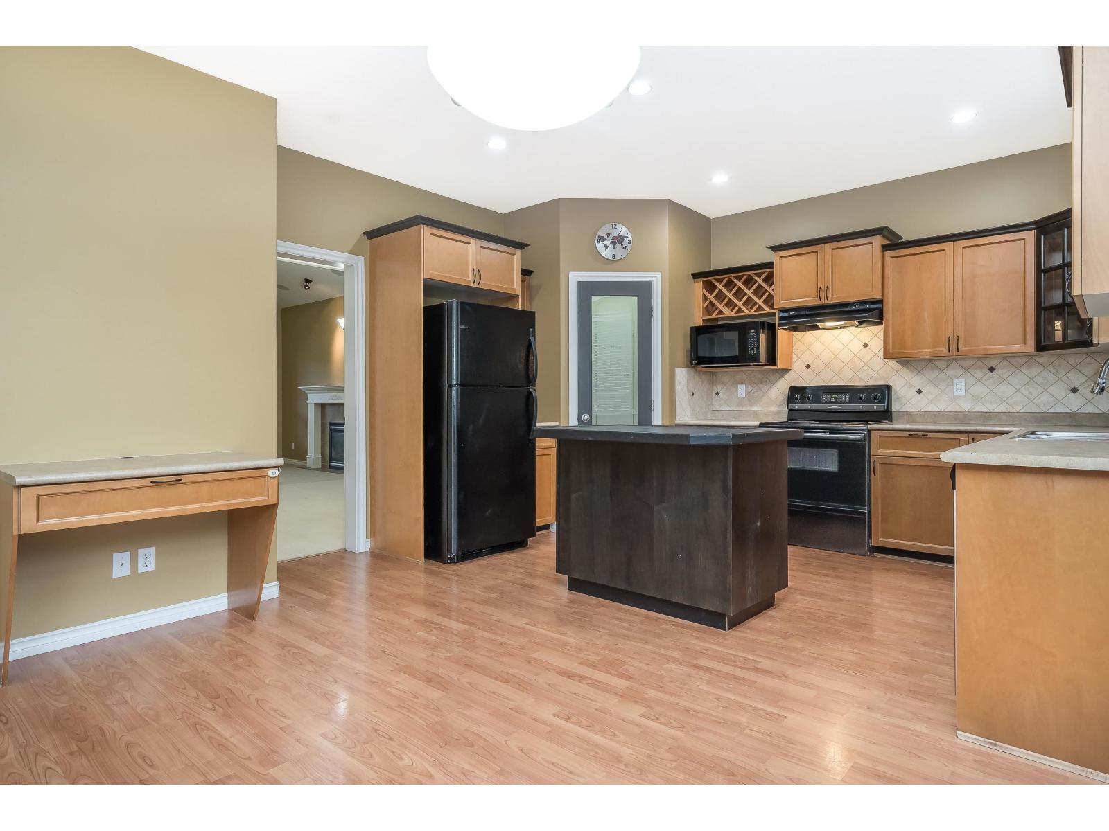 18870 69a Avenue, Surrey, British Columbia  V4N 5K2 - Photo 11 - R3071066