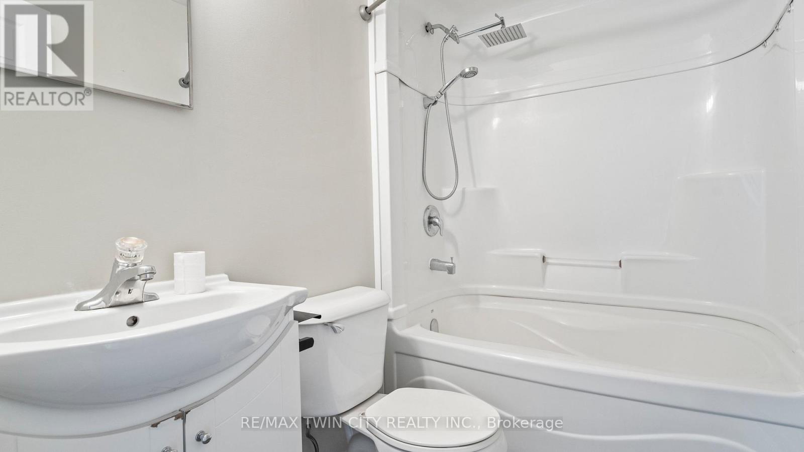 994 Colborne Street, Brantford, Ontario  N3S 3T4 - Photo 12 - X12609278