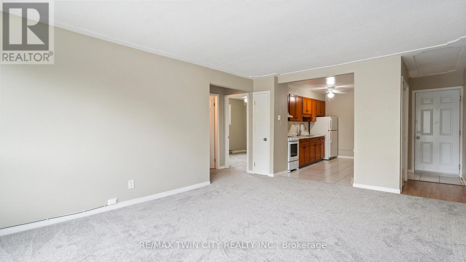 994 Colborne Street, Brantford, Ontario  N3S 3T4 - Photo 9 - X12609278