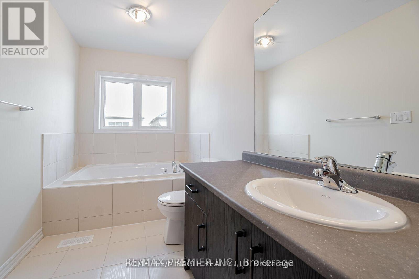 70 Ever Sweet Way, Thorold, Ontario  L2V 0K8 - Photo 14 - X12609302