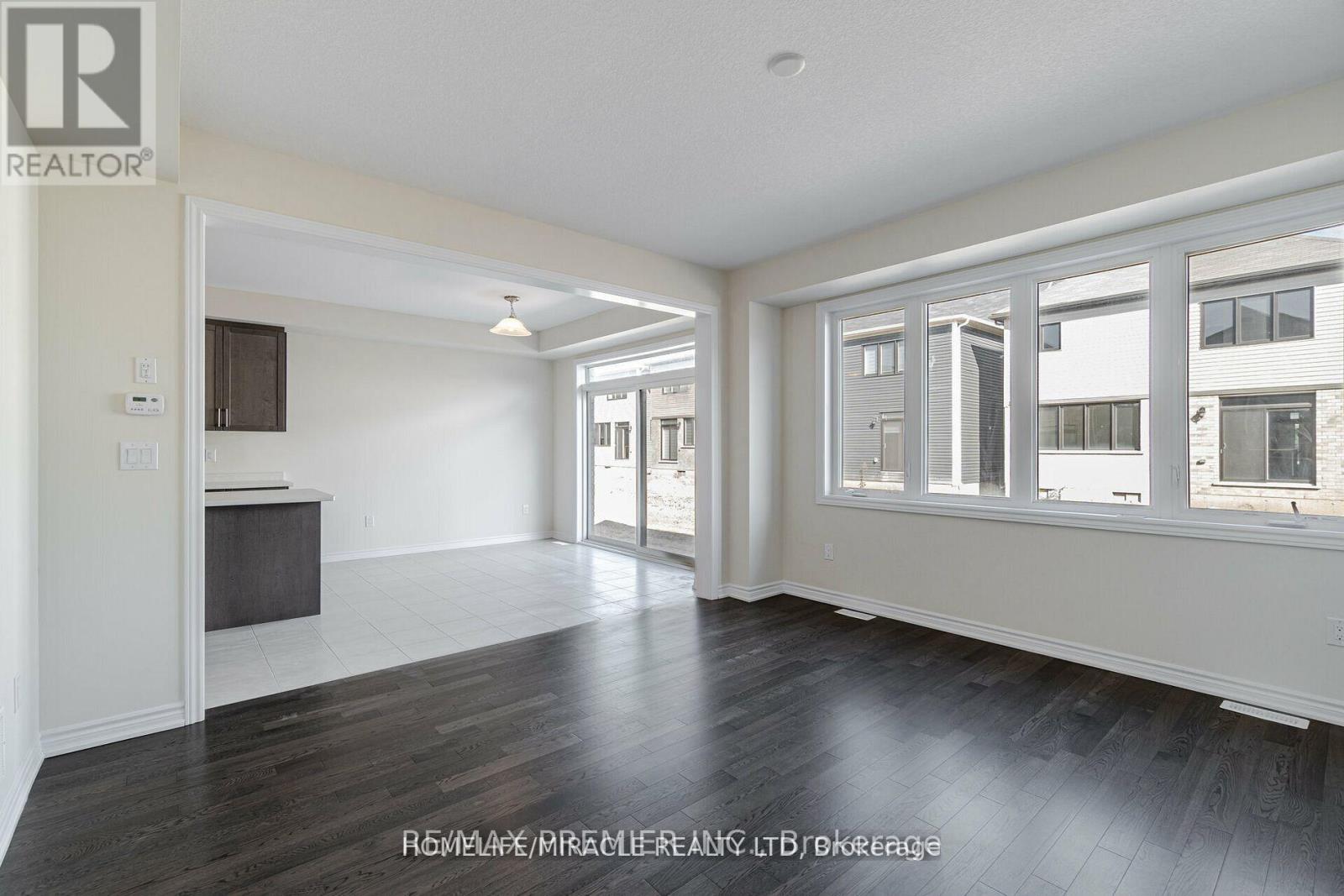 70 Ever Sweet Way, Thorold, Ontario  L2V 0K8 - Photo 3 - X12609302